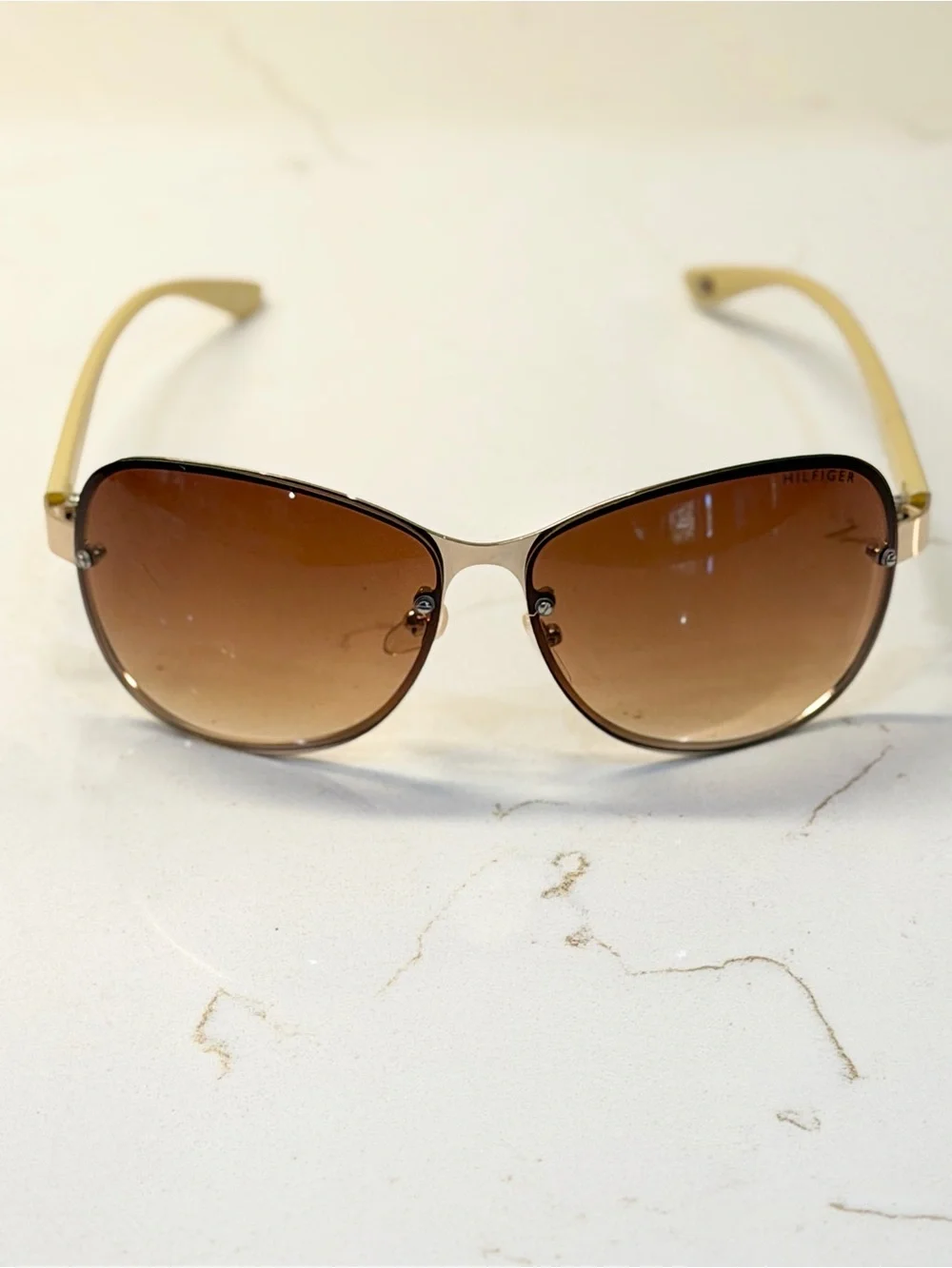 Tommy Hilfiger Brown Gradient Lens Sunglasses with Beige Temples